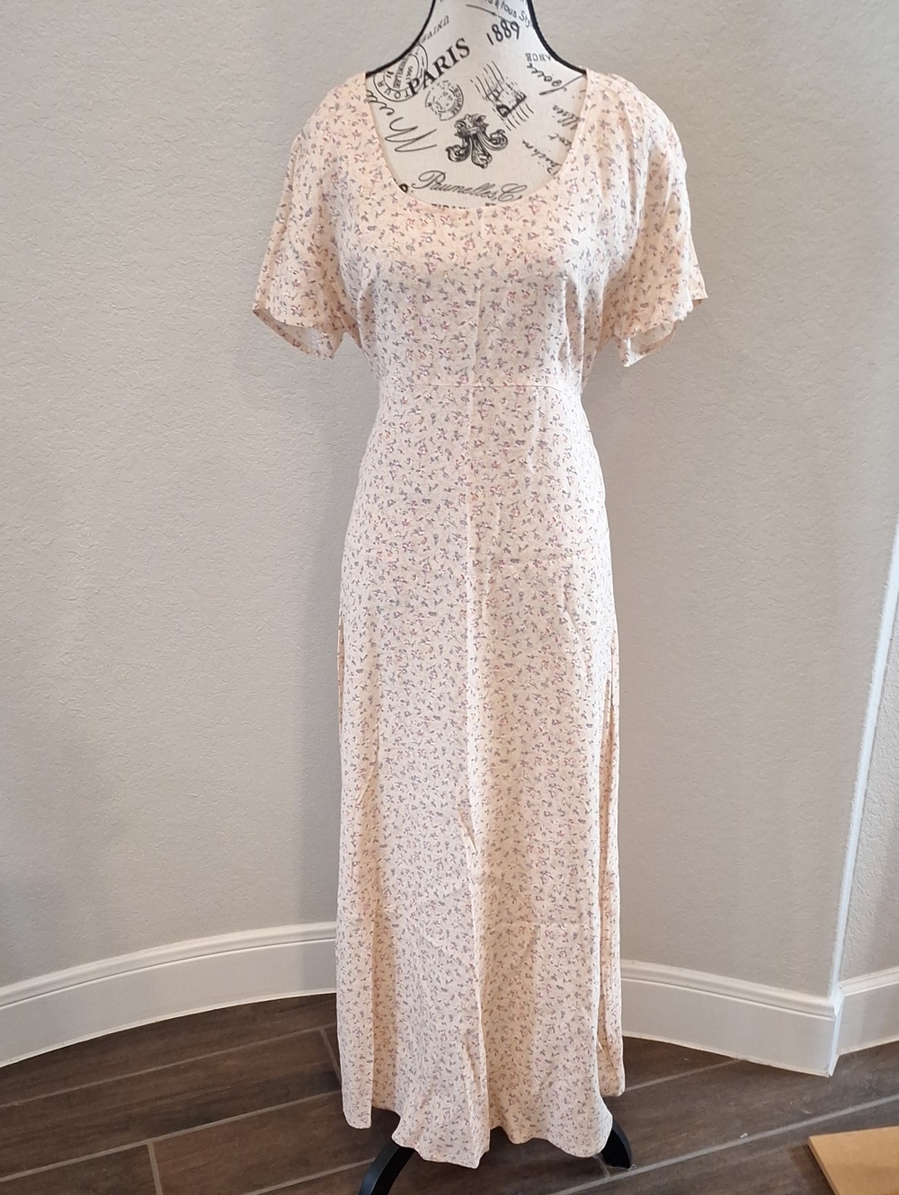 Vintage 90s Floral Maxi Dress from New York Style Peach Floral Size 14 Feminine